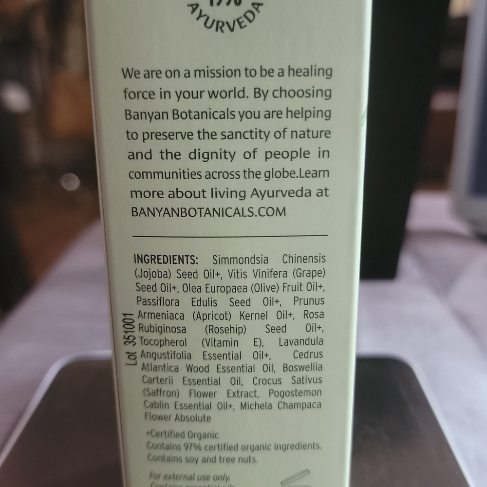 Body Oil - Ayurvedic Skincare - Picture 3 of 4